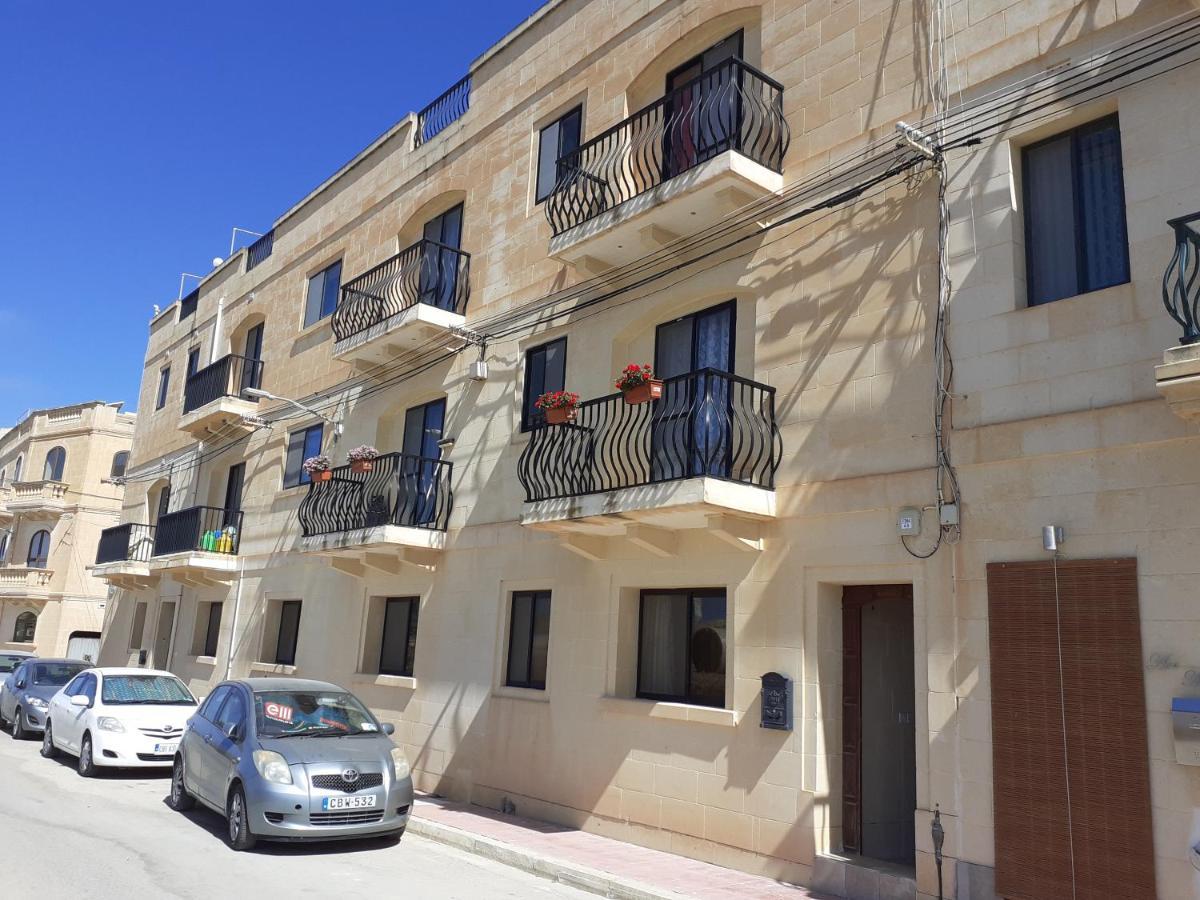 Trigoria Apartamento Sannat Exterior foto